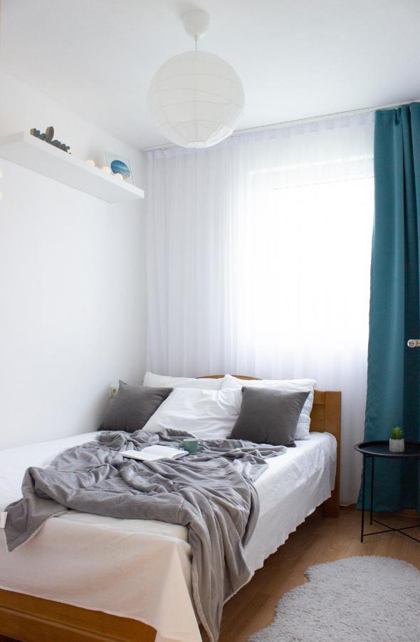 Laurel Apartments บาร์ ภายนอก รูปภาพ