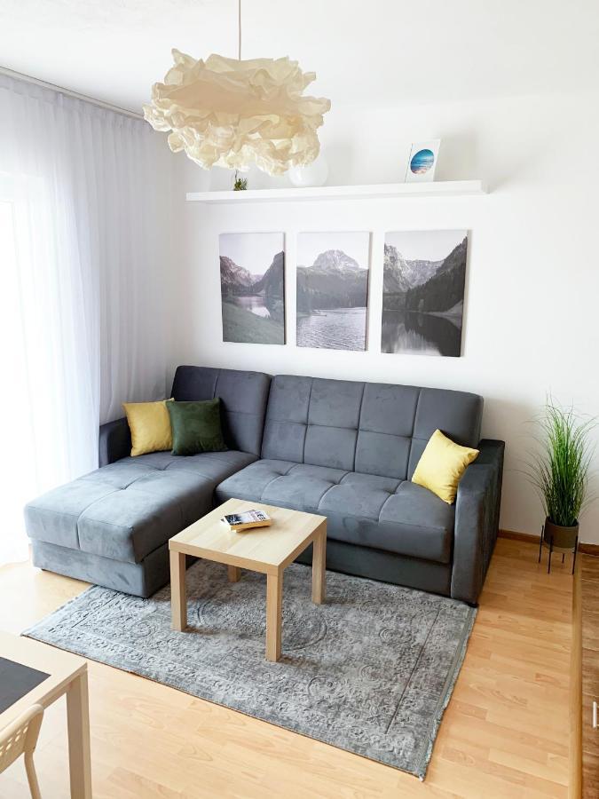 Laurel Apartments บาร์ ภายนอก รูปภาพ