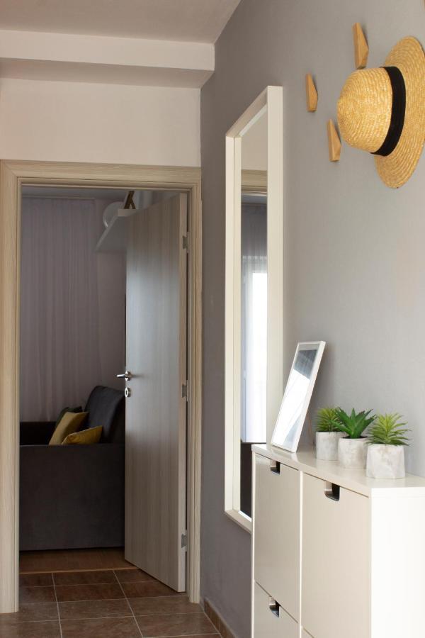 Laurel Apartments บาร์ ภายนอก รูปภาพ