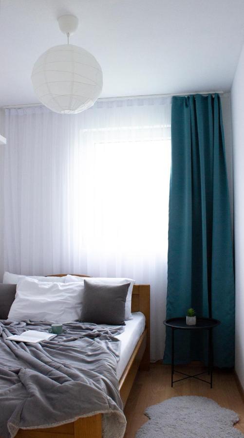 Laurel Apartments บาร์ ภายนอก รูปภาพ